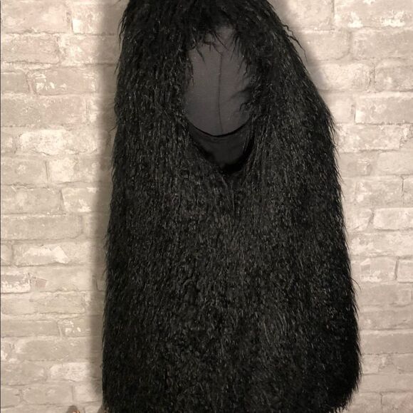 Cara of New York Faux Fur Shearling Vest Size M-L Black - Picture 2 of 6